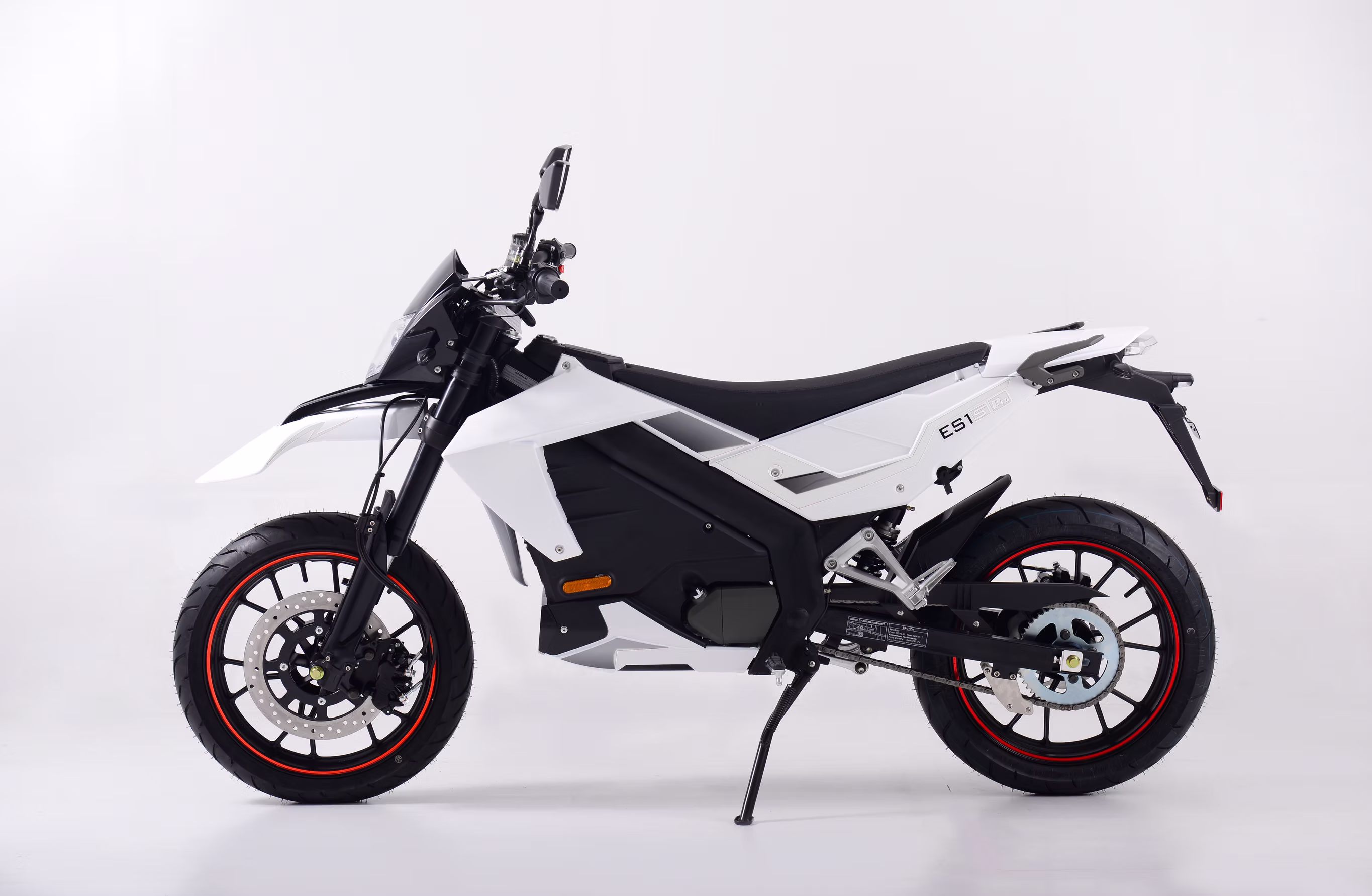 ES1 electric motorcycle configured for police and public-safety applications — view 2
