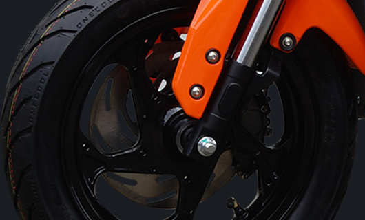 M6 electric motorcycle from ARKVIA — view 2